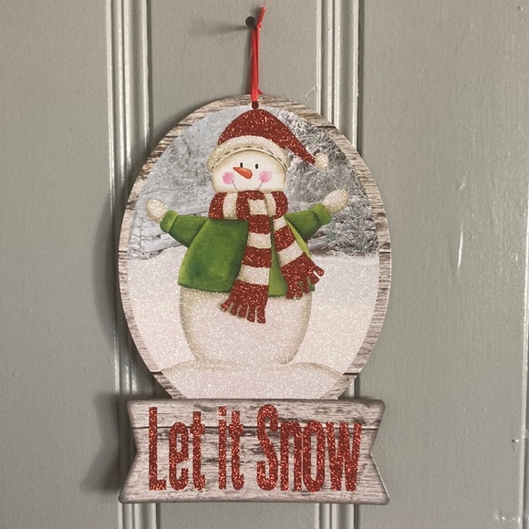 NWT Glittered Let It Snow Snowman ⛄️ Snow Globe Holiday Decoration Sign - Picture 7 of 16